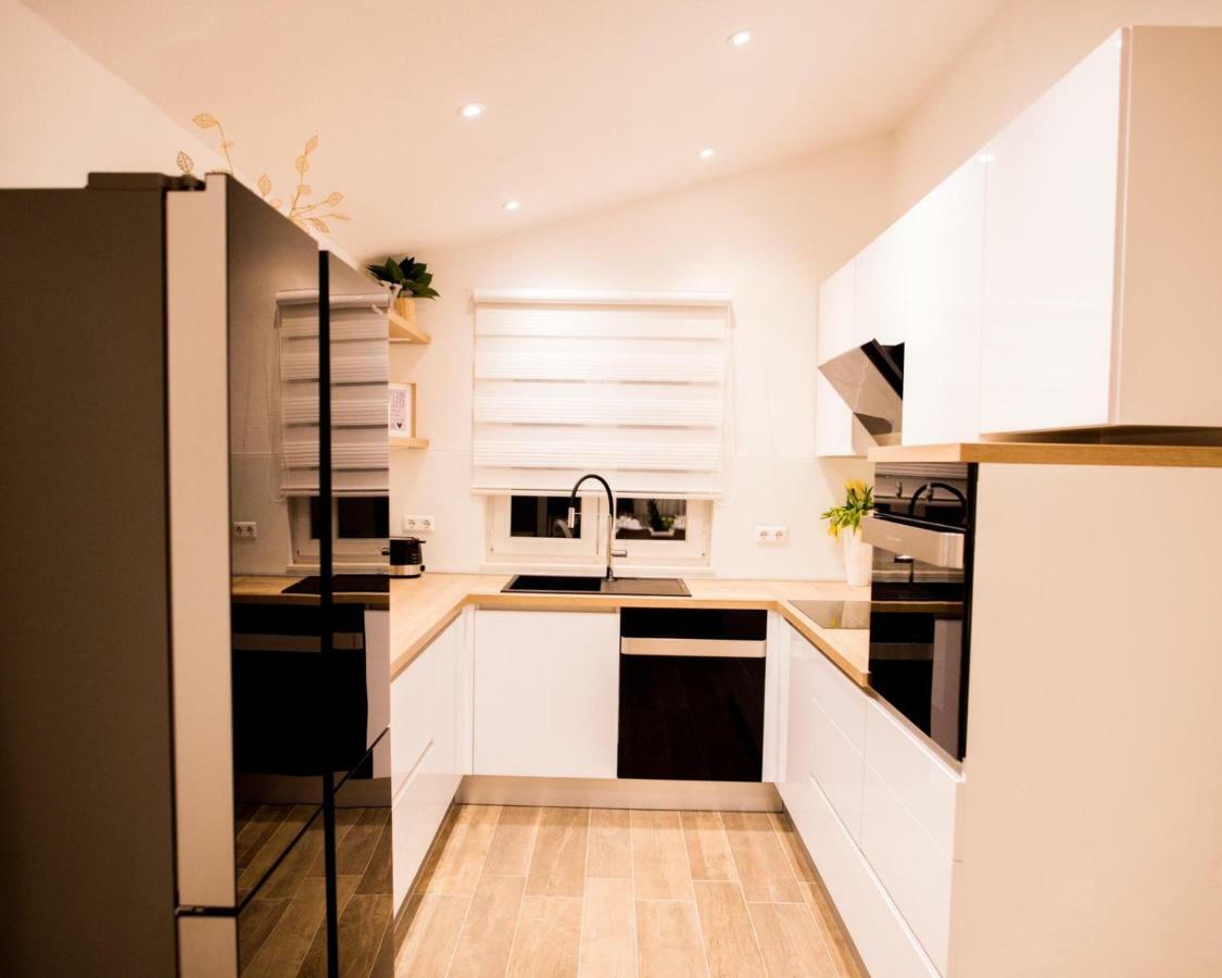 Apartments Cambio Kaštela Zewnętrze zdjęcie