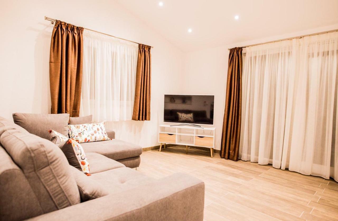 Apartments Cambio Kaštela Zewnętrze zdjęcie
